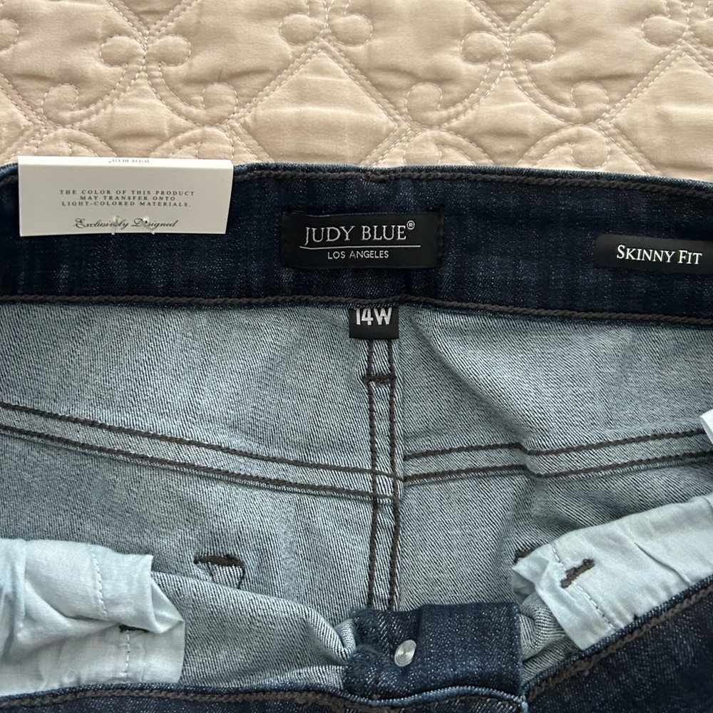 Judy Blue Skinny Fit High Rise Button Fly Jeans. NWT.  Size 14. Never Worn. - Picture 5 of 8